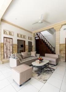 Central Seminyak 3 BR Villa 9