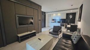 Sea & City View One Bedroom Condo Near Pattaya Beach Pool & Wi-Fi Thailand