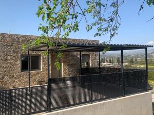 Lithéa, stone residence