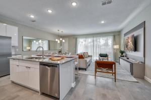 Last Minute Disney Getaway Private Pool Themed Bedrooms. Book Now 81901