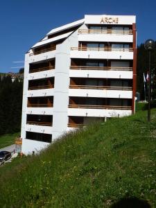 Résidence Arche - Appartement spacieux · Centre station · Balcon MAE-7358