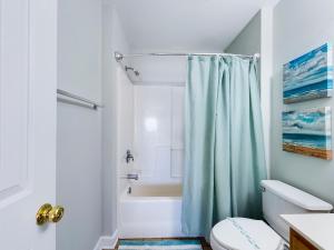 Casa Mia Oceanfront 6BR •En-Suite • Private Walkway to Sand • Sleeps 24