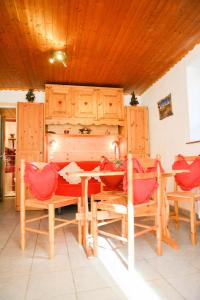 Chalet Les Ecrins - Studio Cabine 34 personnes exposé Nord-Est MAE-7994