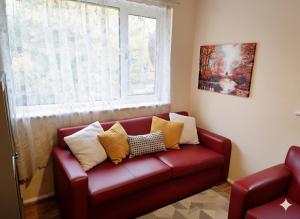 Modern 4BR Cambridge House w Parking for 9 guests