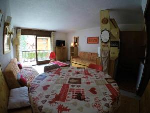 Résidence Le Praz - studio cabine 4 personnes 2 exposé Sud MAE-9564