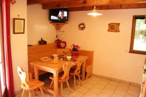 Chalet Les Ancolies - 3 pièces cabine 6 personnes exposé Sud-Ouest MAE-9744