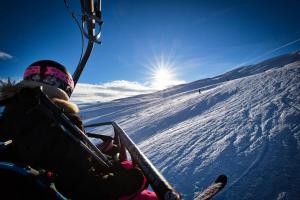 Résidence Les Alpages - Studio skis aux pieds dans une résidence avec piscine extérieure et tennis MAE-2824