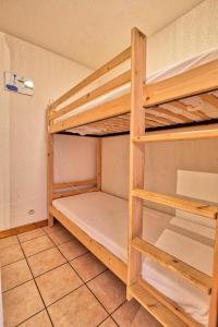 Résidence Les Oursons - Appartement typique au pied des pistes du Mont Rond MAE-3034