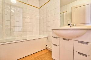 Les Chalets Des Evettes - Appartement dans une résidence avec piscine au pied des pistes MAE-3264