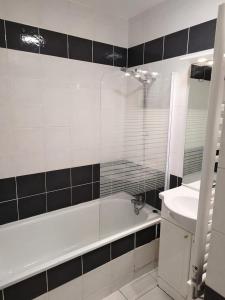 Résidence Rond-point-pistes I - Deux pièces 8 pers ROND POINT DES PISTES 1 - n° 101 A MAE-7244