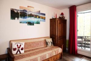 Résidence Le Pouzenc - Studio 6 personnes accès direct aux pistes MAE-2784