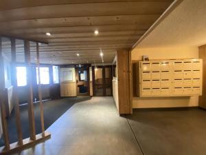 Résidence Schuss - VAL THORENS location: appartement de 35 m2 avec grand balcon sud ouest MAE-9894