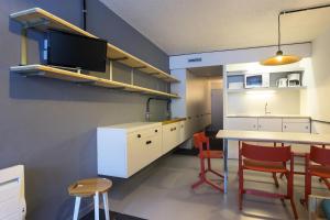 Résidence Lauzieres - Studio 5 personnes pied des pistes MAE-5334