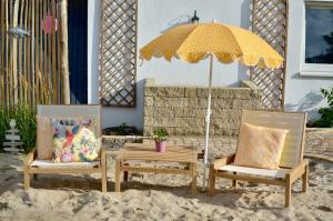 Wellness Oase mit Schwimmteich Whirlpool Sauna