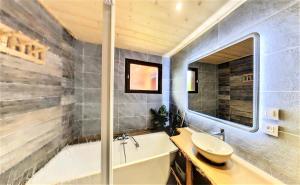 Chalet Genepy - CHALET 12 PERSONNES 150 M² MAE-9294