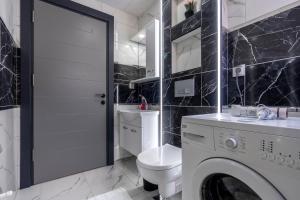 25-Hadrian Kapısı Kaleiçi 5 Dakika Rezidans