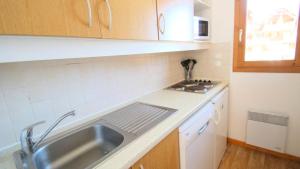 Résidence Parc Aux Etoiles - CH33PAE - CHALET TRIPLEX 4 CHAMBRE, TERRASSE ET BALCON MAE-2274