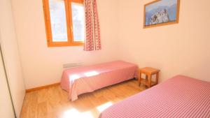 Résidence Parc Aux Etoiles - CH33PAE - CHALET TRIPLEX 4 CHAMBRE, TERRASSE ET BALCON MAE-2274