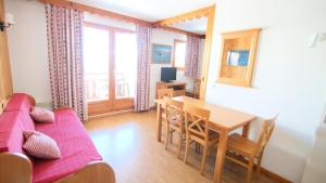 Résidence Parc Aux Etoiles - C402PAE - APPARTEMENT 2 CHAMBRES AVEC BALCON MAE-8754