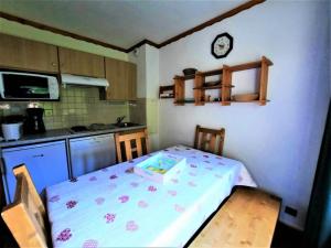 Résidence Gentianes.men - Studio 4 personnes aux Ménuires MAE-5334