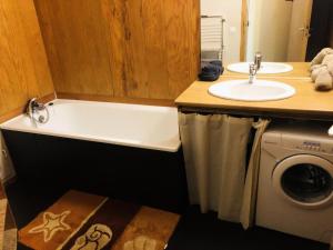 Résidence Lauzes - Les Lauzes 4 - 2 pièces au pied des pistes, classé 3 étoiles MAE-5324