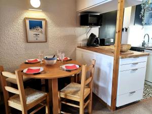 Résidence Pierres Plates - Les Pierres Plates 49 - Agréable studio rénové, skis aux pieds MAE-4044