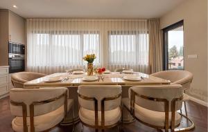 Amazing Apartment In Rovinj With House Sea View