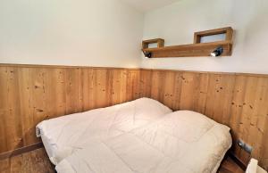 Résidence Grand Bois A - CONFORTABLE 2 PIECES, SKIS AUX PIEDS ET PROCHE DES COMMERCES MAE-2234