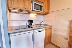 Résidence Grand Bois A - CONFORTABLE 2 PIECES, SKIS AUX PIEDS ET PROCHE DES COMMERCES MAE-2284