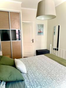 By the River - Lisbon Apartment