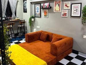 Shes Garage a retro studio in Bandra