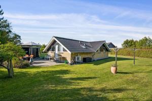 Cozy House In Ebeltoft Close To Shopping And Beach