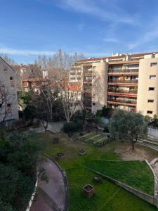 Studio with sunny terrace - Center and Timone