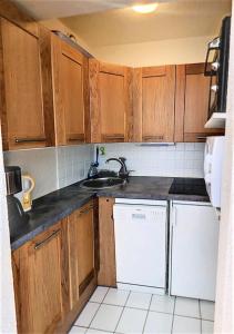 Résidence Lunik - APPARTEMENT 2 PIECES CABINES 6 PERS VUE PISTES MAE-4934