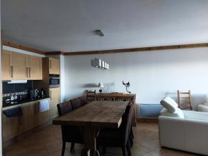 Résidence Liseran - Charmant appartement de 4 pièces dans une résidence proche des pistes dans le quartier du Chantel. MAE-3184
