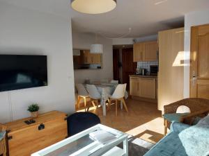Résidence Liseran - Charmant appartement de 3 pièces dans une résidence proche des pistes dans le quartier du Chantel. MAE-5324