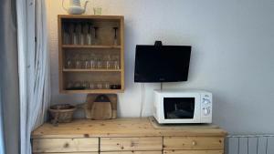 Résidence Les Eperonnelles - Studio pour 4 personnes situé à Méribel Altiport, proche des pistes de ski et du golf MAE-6844