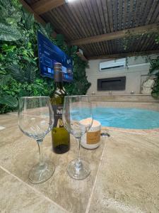 Studio Nessa with a private jacuzzi