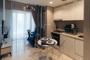 Chic 1BR Retreat in Zada Tower, Business Bay
