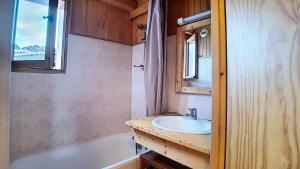 Résidence Tetras Lyre - Appartement duplex · Départ et retour skis aux pieds · Balcon MAE-0204