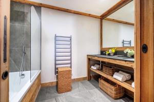 Résidence Caseblanche - Chalet de charme ALPEA· Accès direct aux pistes · Sauna · Ménage intermédiaire MAE-0234