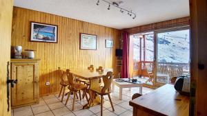 Résidence Tetras Lyre - Appartement spacieux · Départ et retour skis aux pieds · Balcon MAE-0504