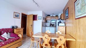 Résidence Tetras Lyre - Appartement spacieux · Départ et retour skis aux pieds · Balcon MAE-0504