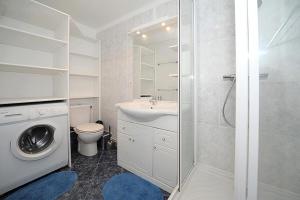 Résidence Les Lauzes - Appartement lumineux · Départ et retour ski aux pieds MAE-0964