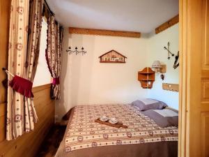 Résidence Boedette A - Appartement confortable · Départ et retour skis aux pieds · Balcon MAE-1004