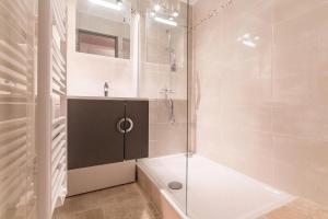 Résidence Boedette A - Appartement rénové · Départ et retour skis aux pieds · Balcon vue montagnes MAE-1114