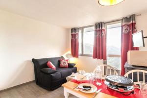 Résidence Boedette A - Appartement rénové · Départ et retour skis aux pieds · Balcon vue montagnes MAE-1114
