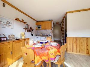 Résidence Sarvan - Studio fonctionnel · Au pieds des pistes · Balcon MAE-3204