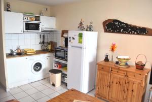 Résidence Le Neptune - Deux pièces, 5 couchages, Port Leucate. Réf: 2NEP_122 MAE-5864