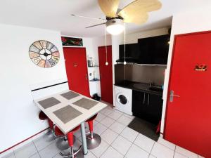 Résidence Copacabana - Coquet appartement deux pièces avec terrasse à Port Leucate. Réf: 1COP_101A MAE-6824